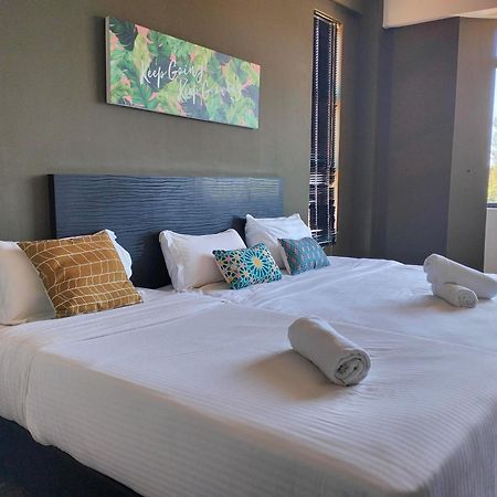 Aa Residen Luxury Condo Homestay 18Mins Walk Tanjung Aru Beach & Golf Course, Not Beach Side Resort Kota Kinabalu Esterno foto