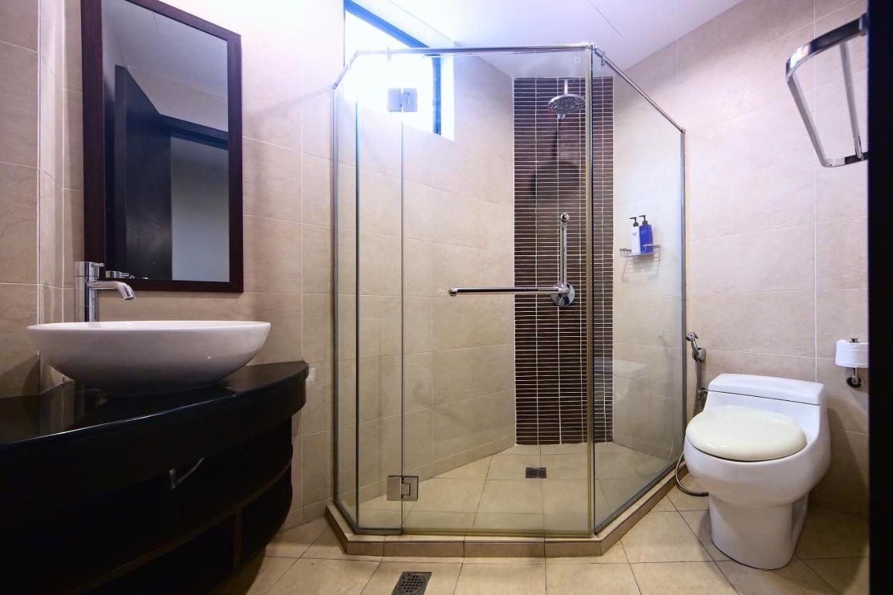 Aa Residen Luxury Condo Homestay 18Mins Walk Tanjung Aru Beach & Golf Course, Not Beach Side Resort Kota Kinabalu Esterno foto