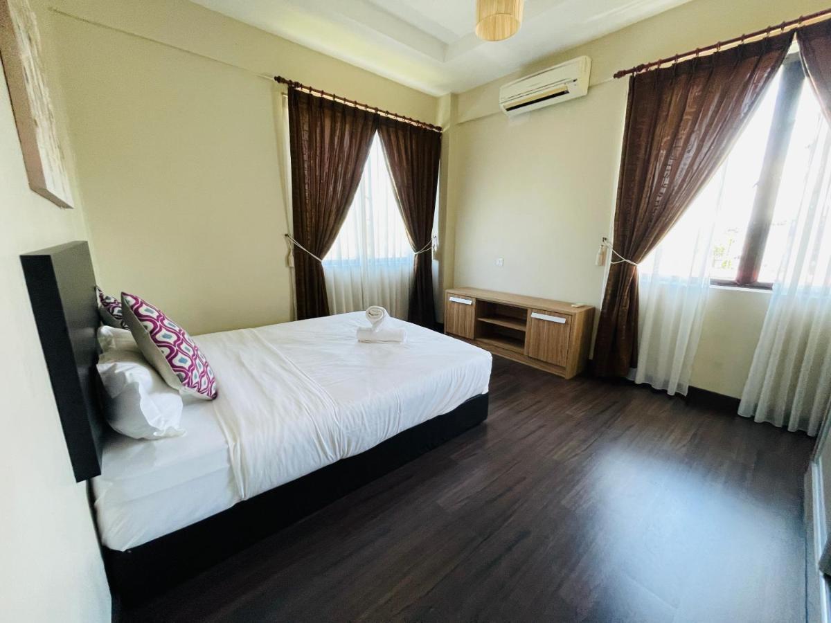 Aa Residen Luxury Condo Homestay 18Mins Walk Tanjung Aru Beach & Golf Course, Not Beach Side Resort Kota Kinabalu Esterno foto