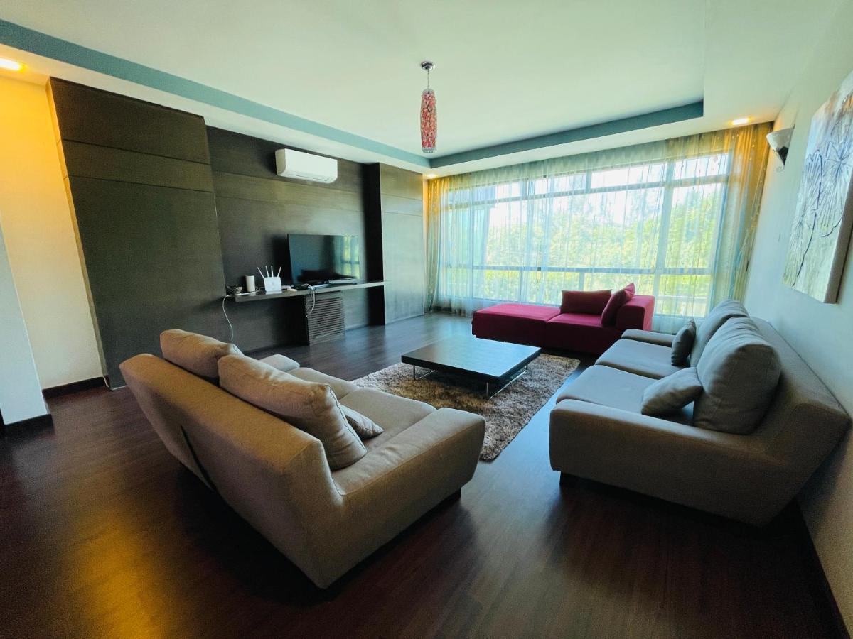 Aa Residen Luxury Condo Homestay 18Mins Walk Tanjung Aru Beach & Golf Course, Not Beach Side Resort Kota Kinabalu Esterno foto