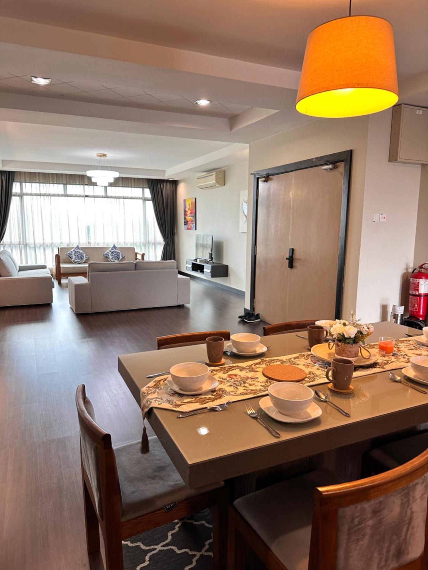 Aa Residen Luxury Condo Homestay 18Mins Walk Tanjung Aru Beach & Golf Course, Not Beach Side Resort Kota Kinabalu Esterno foto