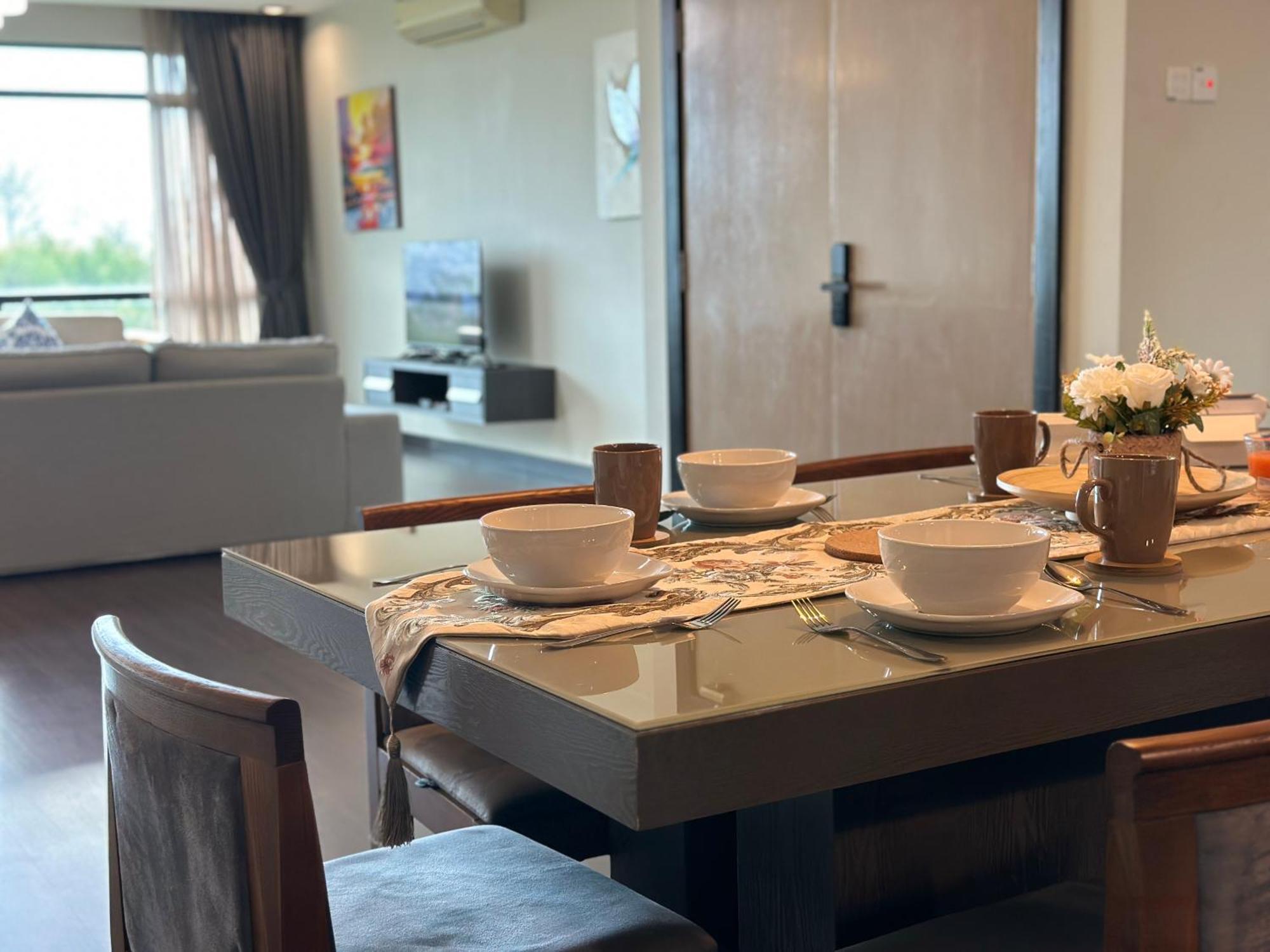 Aa Residen Luxury Condo Homestay 18Mins Walk Tanjung Aru Beach & Golf Course, Not Beach Side Resort Kota Kinabalu Esterno foto