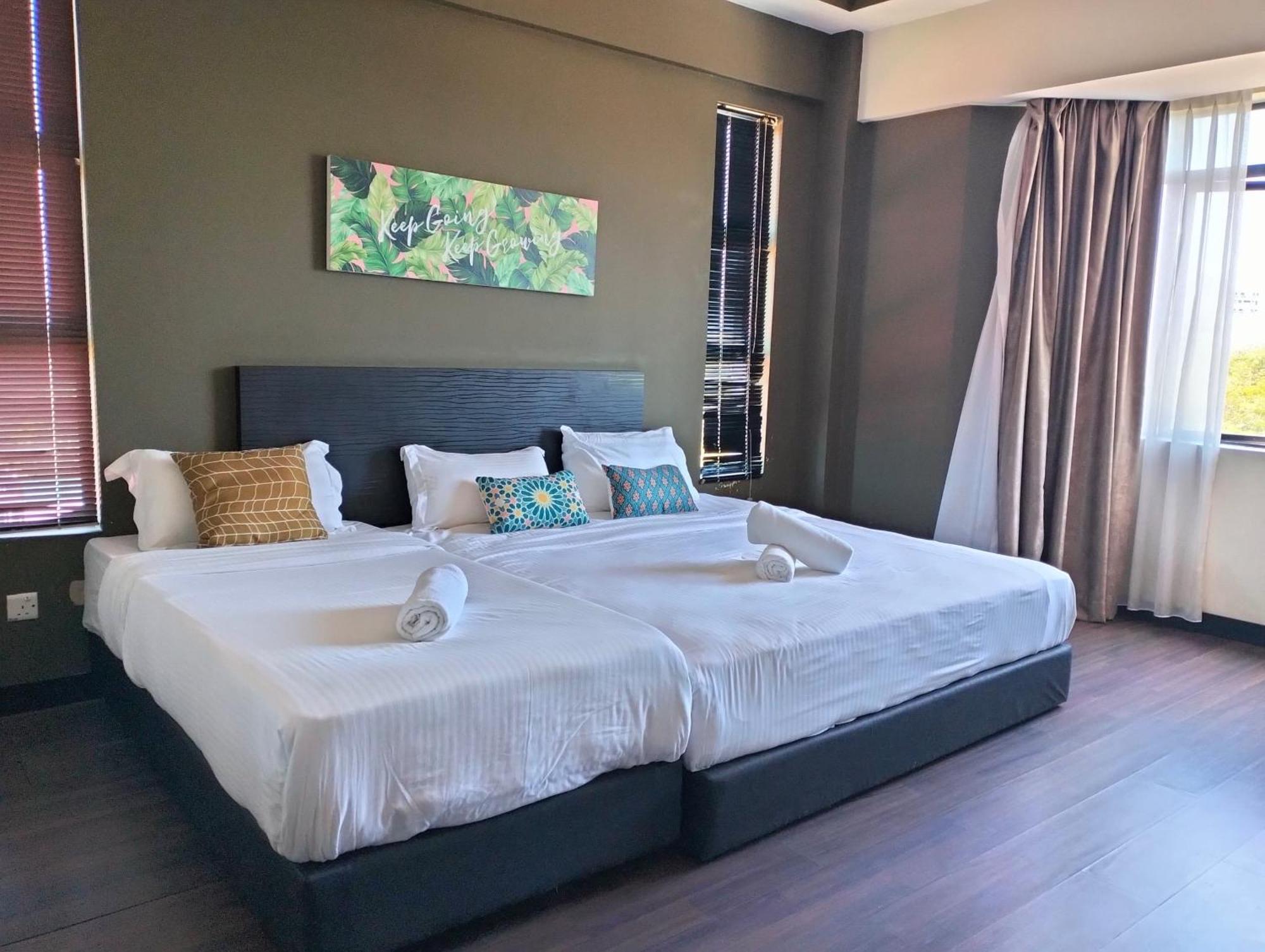 Aa Residen Luxury Condo Homestay 18Mins Walk Tanjung Aru Beach & Golf Course, Not Beach Side Resort Kota Kinabalu Esterno foto